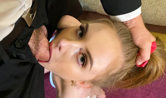 Пригласил в гости трех подруг и устроил с ними веселую групповушку