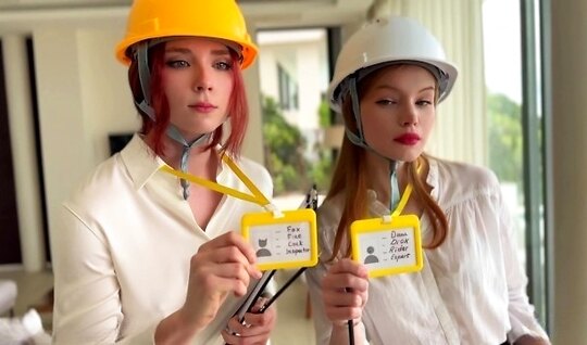 Пригласил в гости трех подруг и устроил с ними веселую групповушку