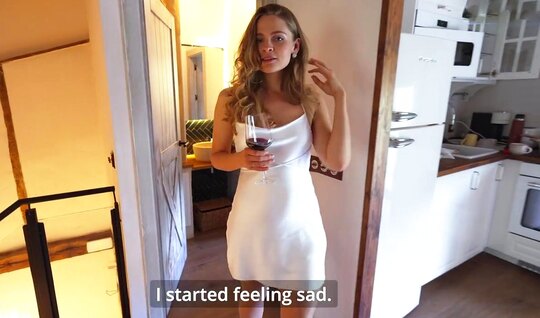 Пригласил в гости трех подруг и устроил с ними веселую групповушку