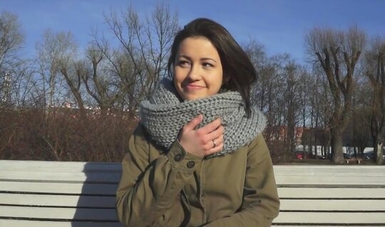 Пригласил в гости трех подруг и устроил с ними веселую групповушку