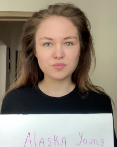 Аляска Янг